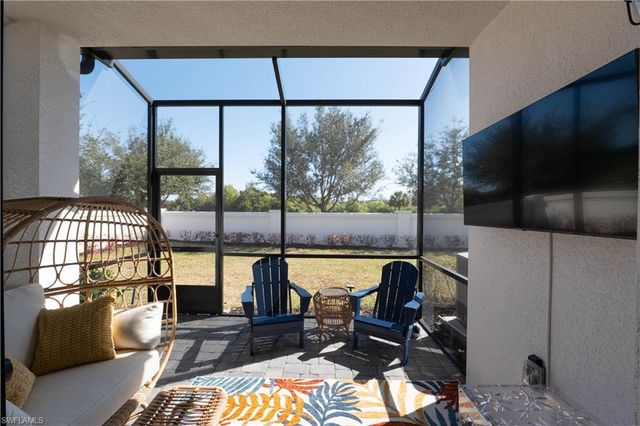 7510 Rockefeller DR, Naples, FL 34119