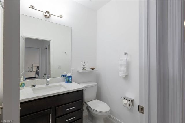 7510 Rockefeller DR, Naples, FL 34119