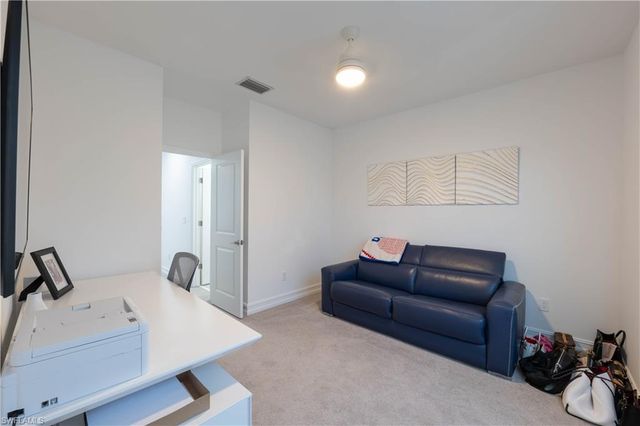 7510 Rockefeller DR, Naples, FL 34119