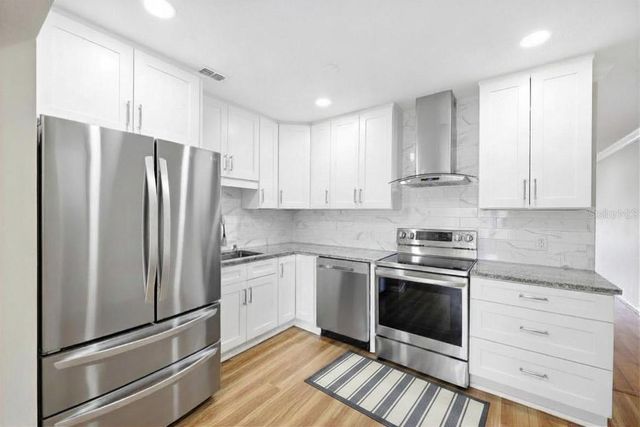 2381 ECUADORIAN WAY 45, Clearwater, FL 33763