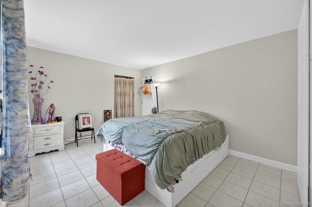 7619 Ditmars Boulevard 1, East Elmhurst, NY 11370