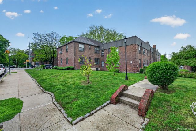 7619 Ditmars Boulevard 1, East Elmhurst, NY 11370