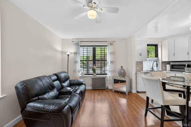 7619 Ditmars Boulevard 1, East Elmhurst, NY 11370