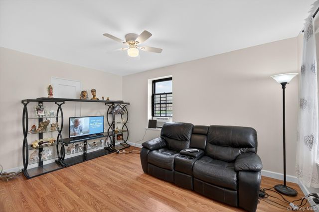 7619 Ditmars Boulevard 1, East Elmhurst, NY 11370