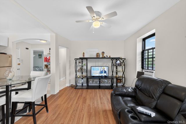 7619 Ditmars Boulevard 1, East Elmhurst, NY 11370