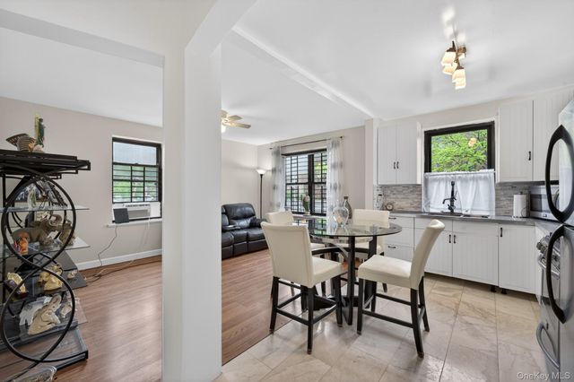 7619 Ditmars Boulevard 1, East Elmhurst, NY 11370