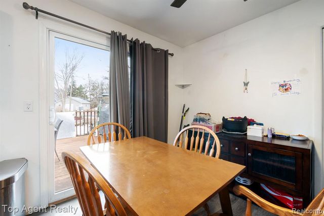 2065 Ridgemont Street, Commerce Twp, MI 48382