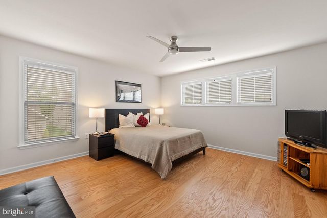 46408 REDDISH KNOB DR, Sterling, VA 20164