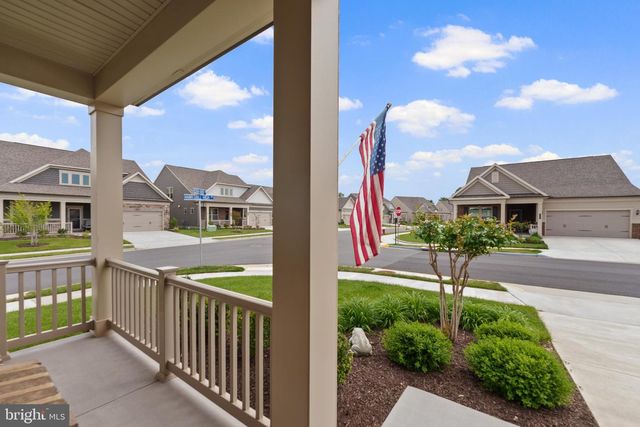 46408 REDDISH KNOB DR, Sterling, VA 20164