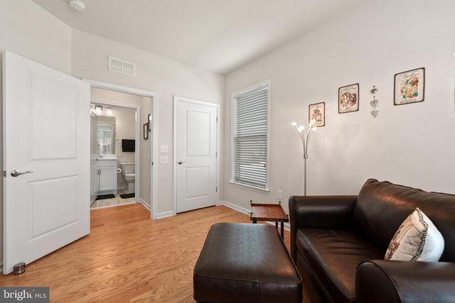 46408 REDDISH KNOB DR, Sterling, VA 20164