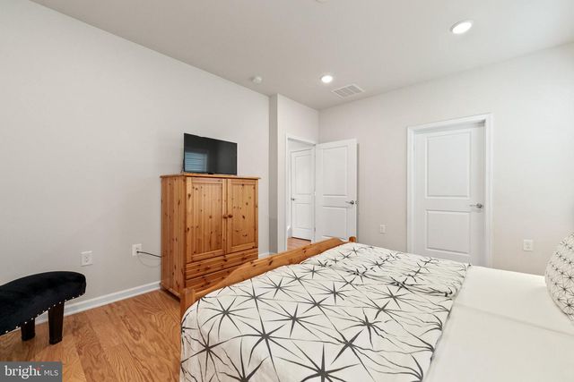 46408 REDDISH KNOB DR, Sterling, VA 20164
