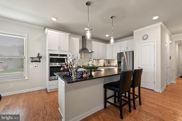 46408 REDDISH KNOB DR, Sterling, VA 20164