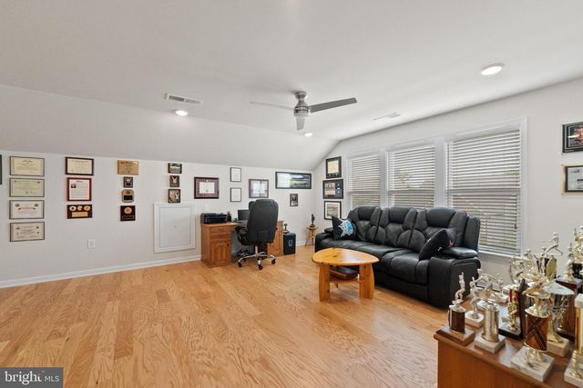 46408 REDDISH KNOB DR, Sterling, VA 20164