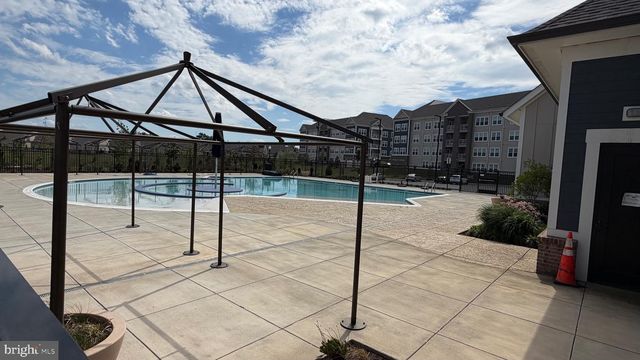 46408 REDDISH KNOB DR, Sterling, VA 20164