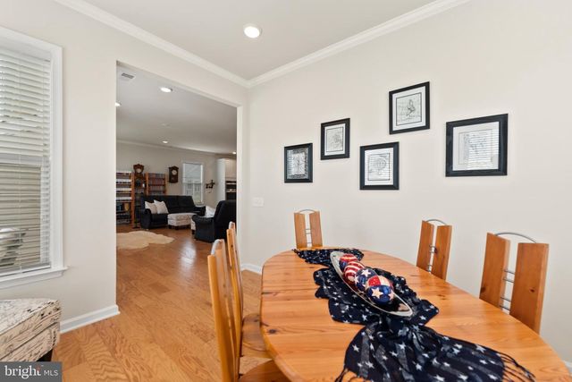 46408 REDDISH KNOB DR, Sterling, VA 20164