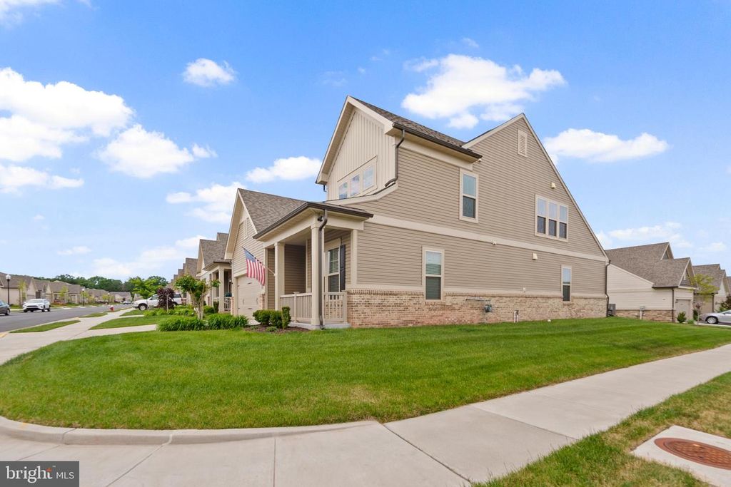 46408 REDDISH KNOB DR, Sterling, VA 20164