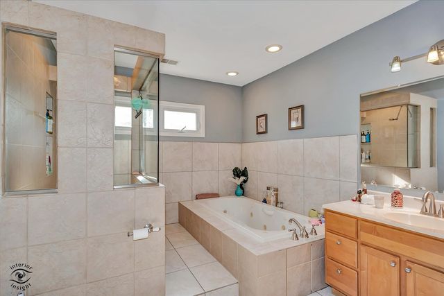 918 S Fairfield Avenue, Lombard, IL 60148