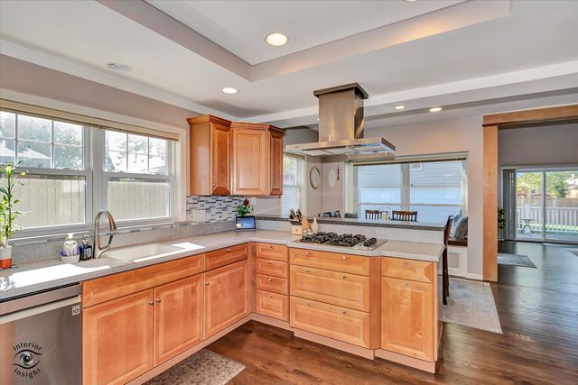 918 S Fairfield Avenue, Lombard, IL 60148