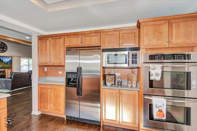 918 S Fairfield Avenue, Lombard, IL 60148