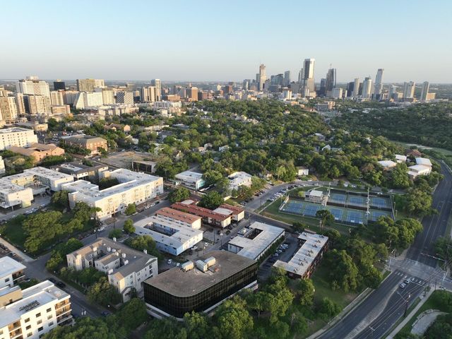 2414 Longview Street 202, Austin, TX 78705
