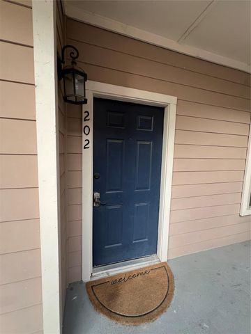 2414 Longview Street 202, Austin, TX 78705
