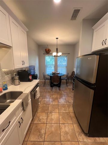 2414 Longview Street 202, Austin, TX 78705