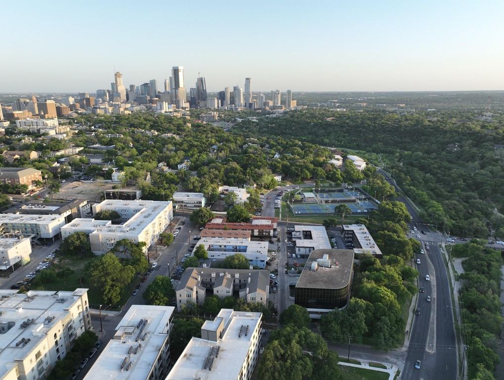 2414 Longview Street 202, Austin, TX 78705