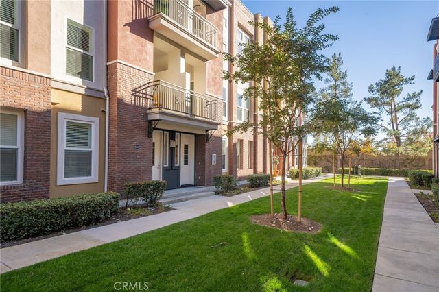 648 W 1st Street, Claremont, CA 91711