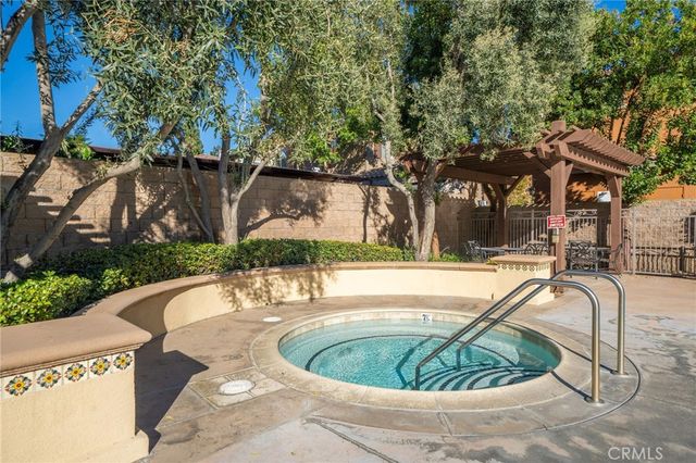 648 W 1st Street, Claremont, CA 91711
