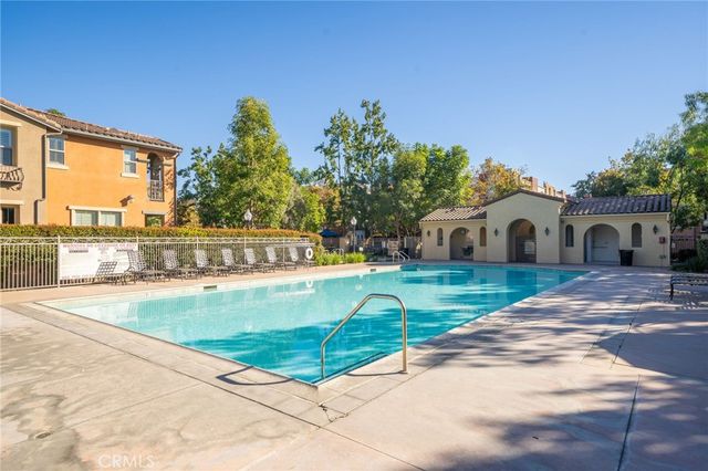 648 W 1st Street, Claremont, CA 91711
