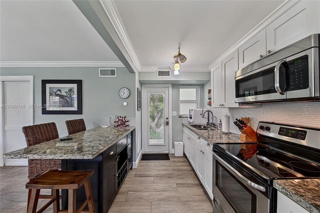 4325 Bougainvilla Dr, Lauderdale By The Sea, FL 33308