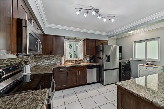 4325 Bougainvilla Dr, Lauderdale By The Sea, FL 33308