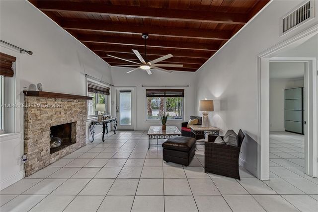 4325 Bougainvilla Dr, Lauderdale By The Sea, FL 33308