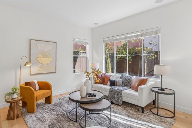 442 Whisman Park Drive, Mountain View, CA 94043