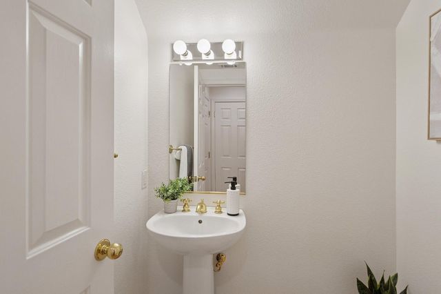 442 Whisman Park Drive, Mountain View, CA 94043