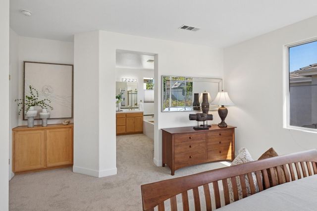 442 Whisman Park Drive, Mountain View, CA 94043