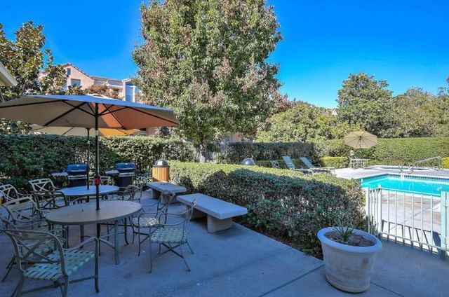 442 Whisman Park Drive, Mountain View, CA 94043