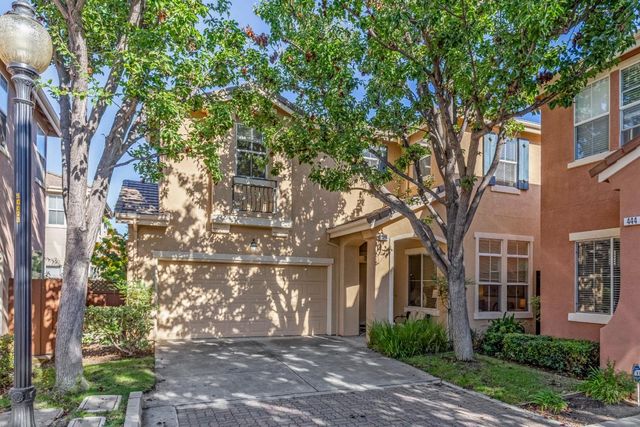 442 Whisman Park Drive, Mountain View, CA 94043