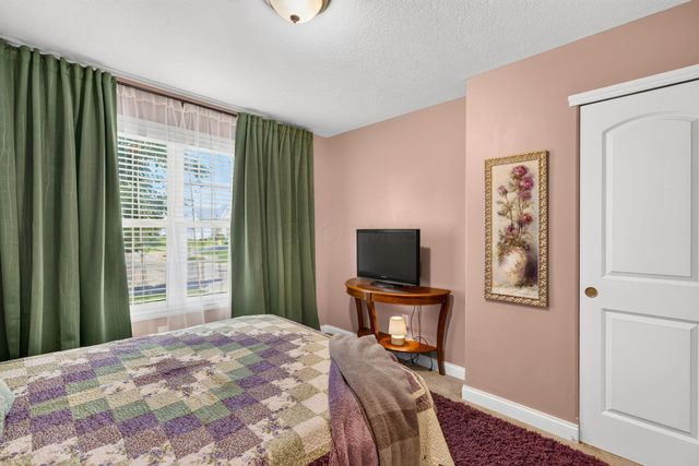 234 Rockbrook Crossing Avenue, Galloway, OH 43119