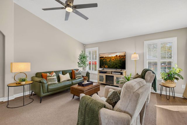 234 Rockbrook Crossing Avenue, Galloway, OH 43119