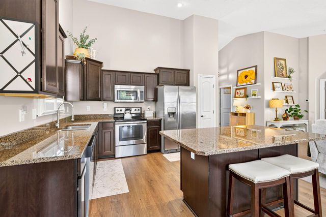 234 Rockbrook Crossing Avenue, Galloway, OH 43119