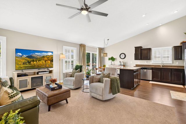 234 Rockbrook Crossing Avenue, Galloway, OH 43119