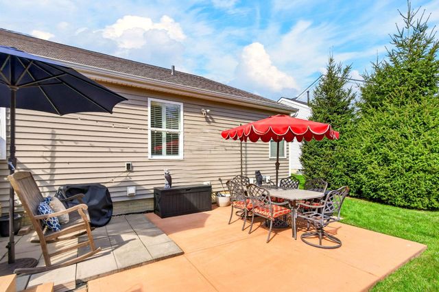 234 Rockbrook Crossing Avenue, Galloway, OH 43119