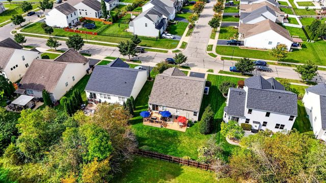 234 Rockbrook Crossing Avenue, Galloway, OH 43119
