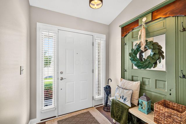 234 Rockbrook Crossing Avenue, Galloway, OH 43119