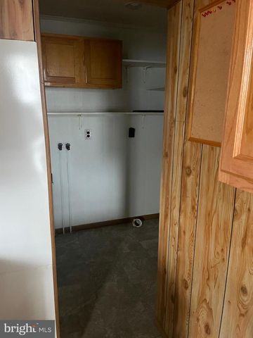 221 GRAND AVE, Cumberland, MD 21502