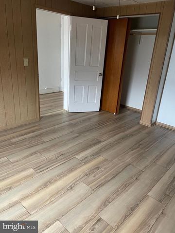 221 GRAND AVE, Cumberland, MD 21502