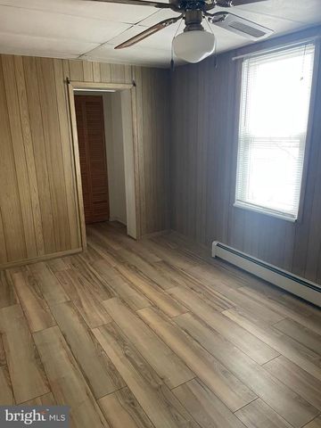 221 GRAND AVE, Cumberland, MD 21502