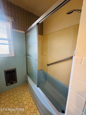 508 Scenic Drive, Clinton, TN 37716