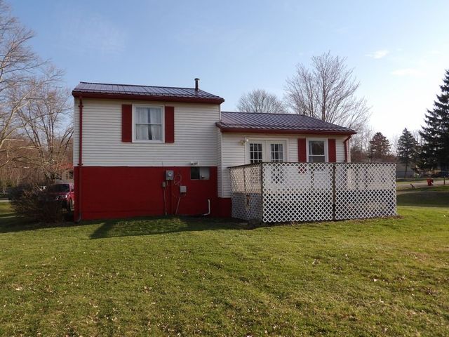 21785 GOLDEN Drive, Meadville, PA 16335